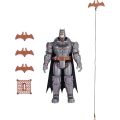 DC Comics Batman Deluxe Battle Strike 30 Cm - Action Figure Con 5 Accessori E Oltre 20 Suoni